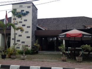 Hôtel House Of Laskar à Yogyakarta Extérieur photo